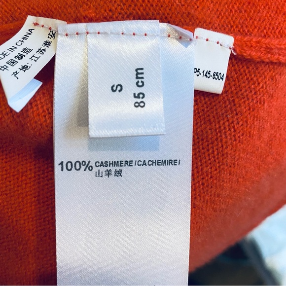Pure Cashmere Sm crewneck in soft orange - Picture 5 of 5